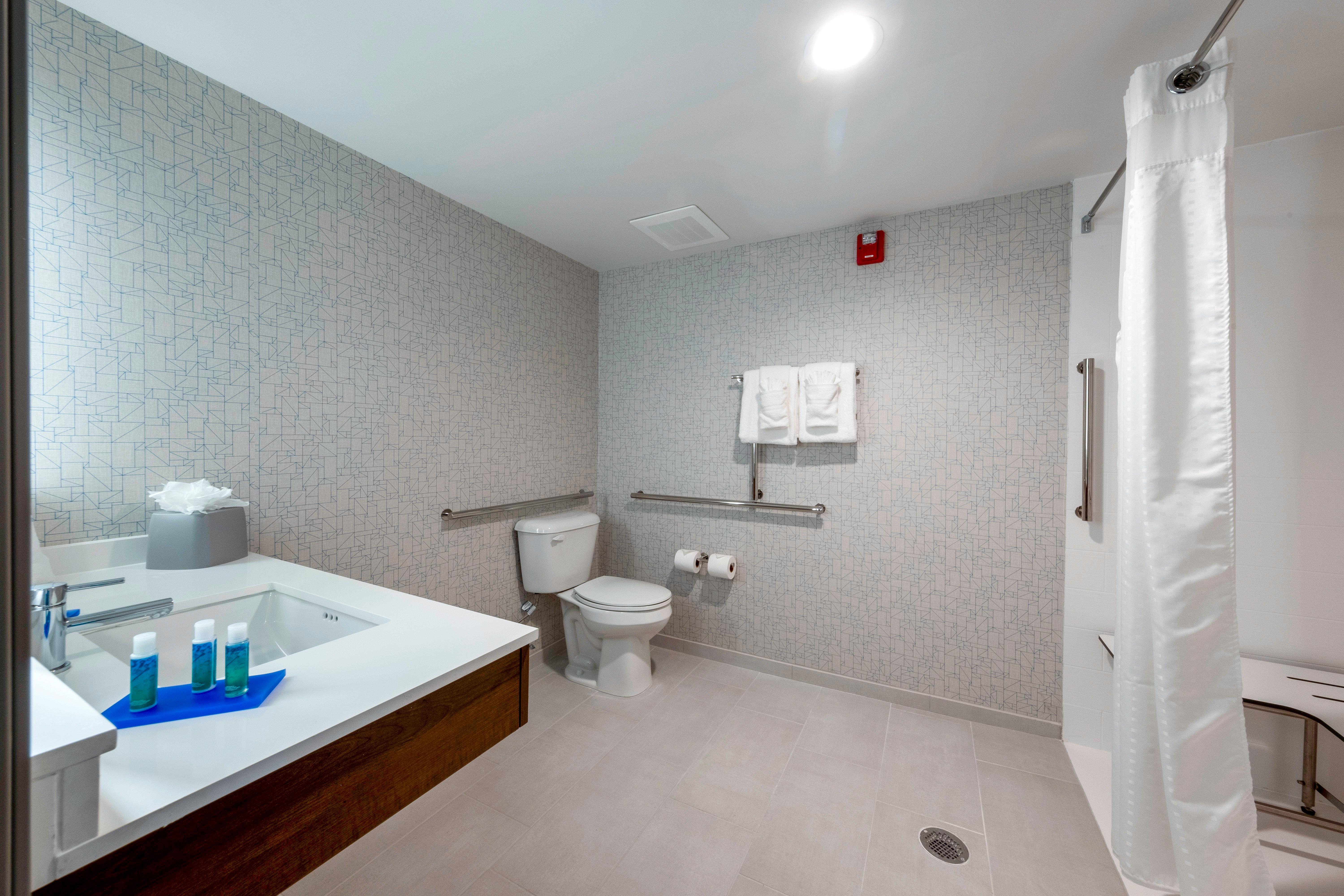 Holiday Inn Express & Suites - Staunton By Ihg Exterior photo